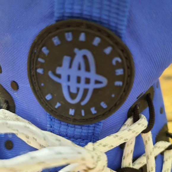 Nike Air Huarache Running Shoes - Picture 9 of 15